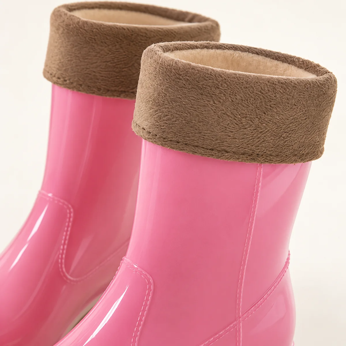 44302 15a bottes de pluie femme roses a talon et detail