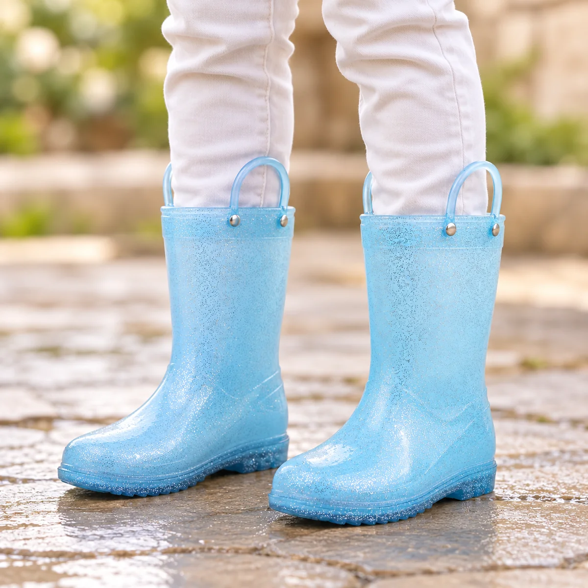 44368 14b bottes de pluie enfant bleues a anses porte