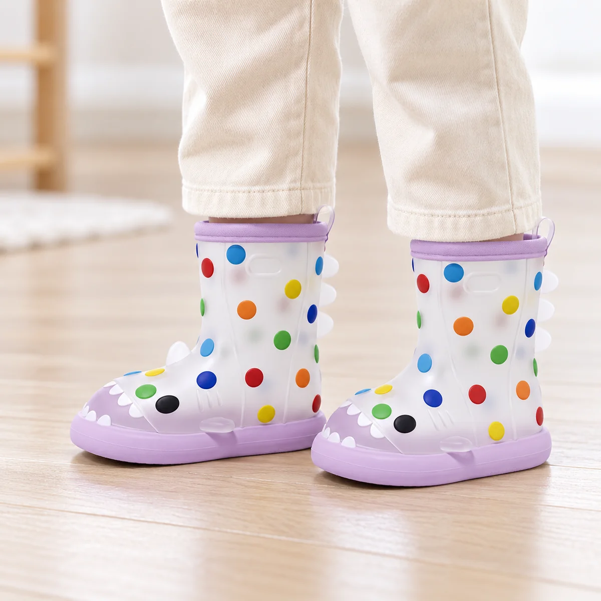 bottes de pluie enfant a pois et detai 44385 13a porte