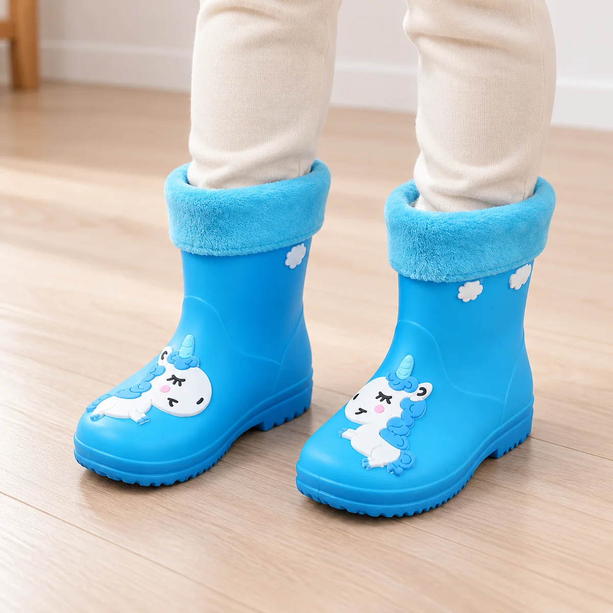 bottes de pluie enfant bleues a doublu 44431 12a porte