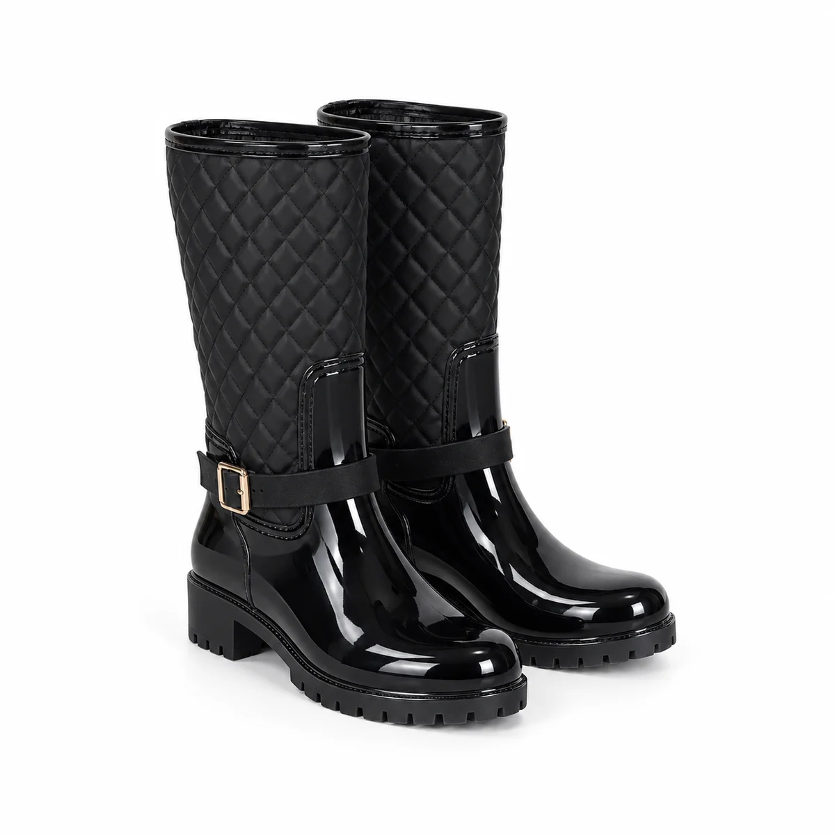 Bottes de pluie noires à matelassage et bas verni présentées sur fond blanc.