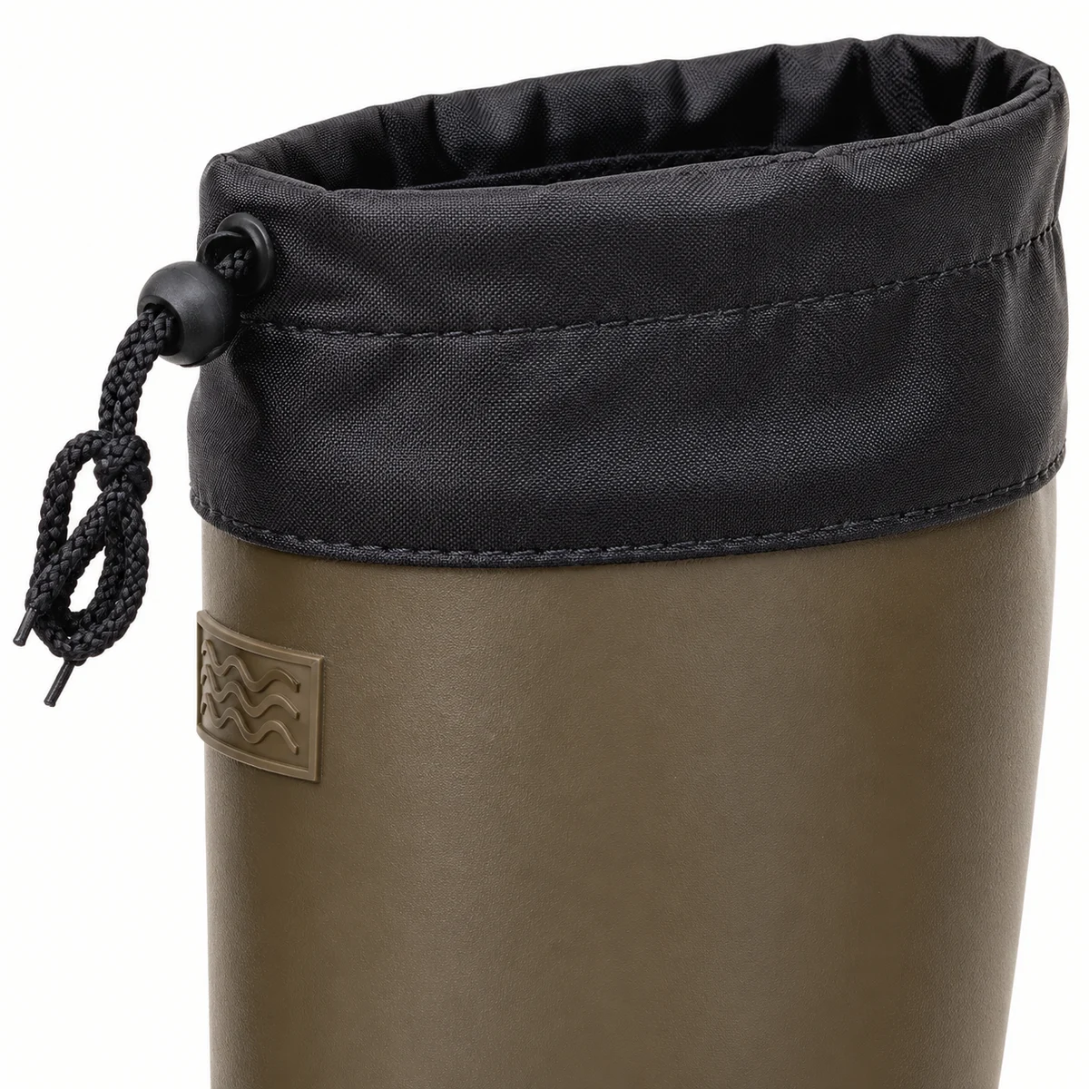 Détail de bottes de pluie marron pliables à col réglable