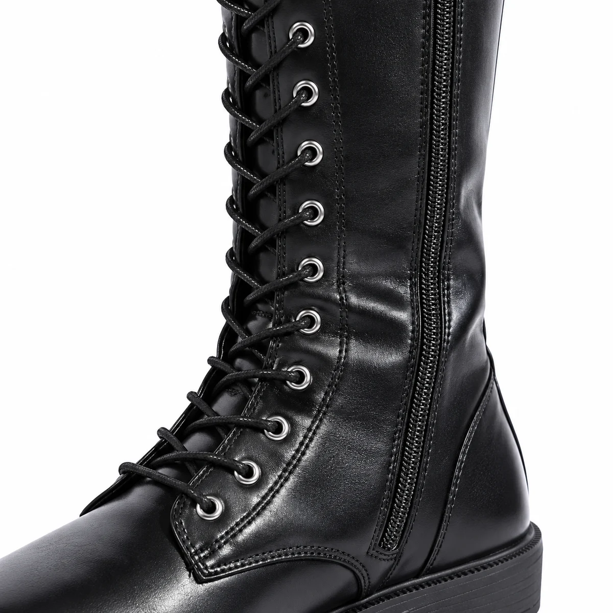 Chaussures femme à lacets croisés et talon carré tendance