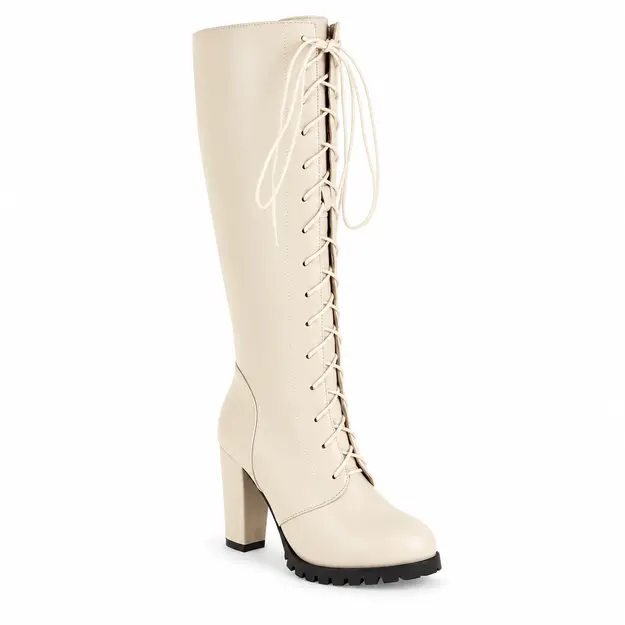 Bottes femme beiges hautes à lacets style punk, vue de trois quarts sur fond blanc