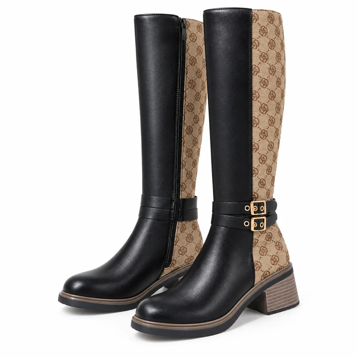 Bottes bicolores à panneau imprimé et deux boucles présentées sur fond blanc.