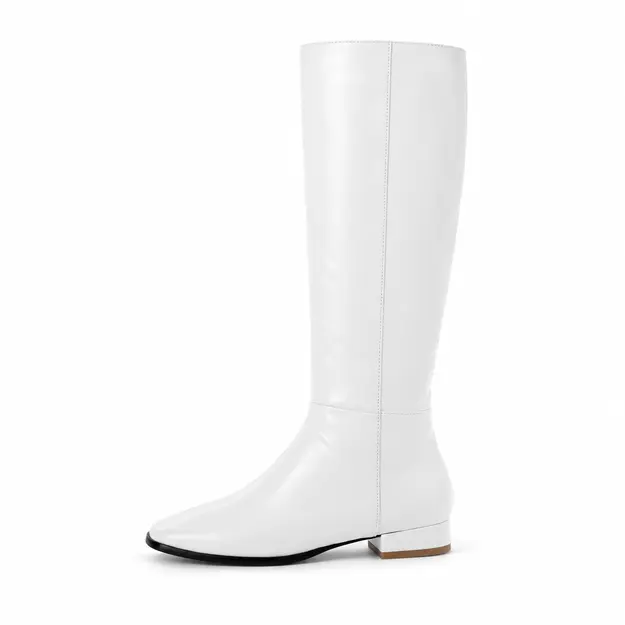Bottes femme blanches en PU à talon bas, vue de profil sur fond blanc