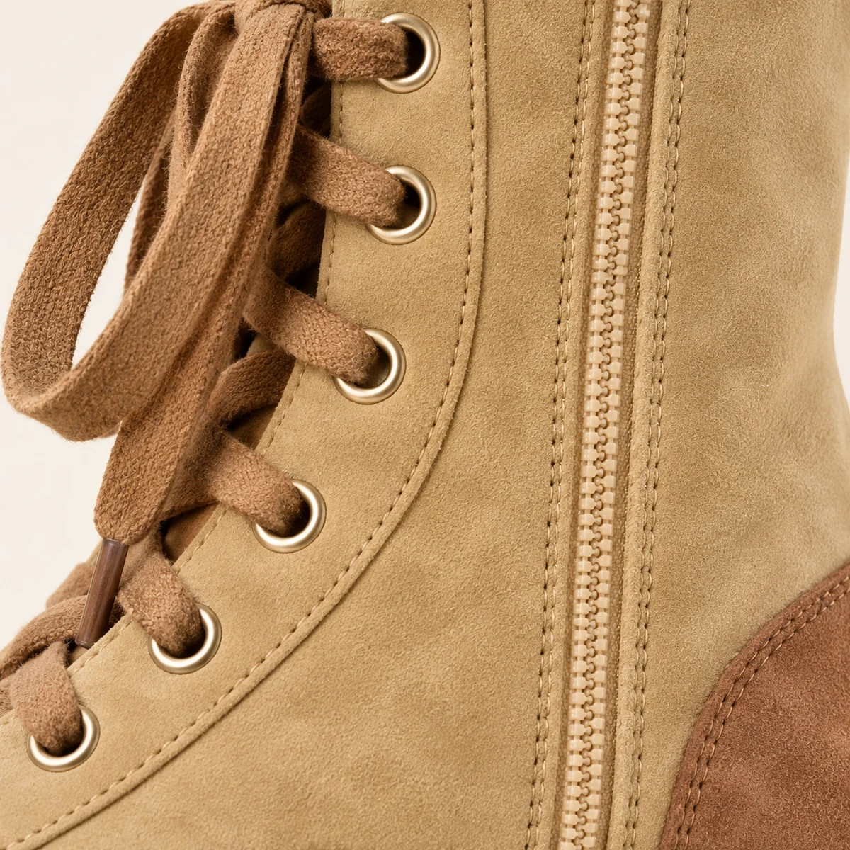 Bottes fashion femme kaki veloutées avec design à laçage