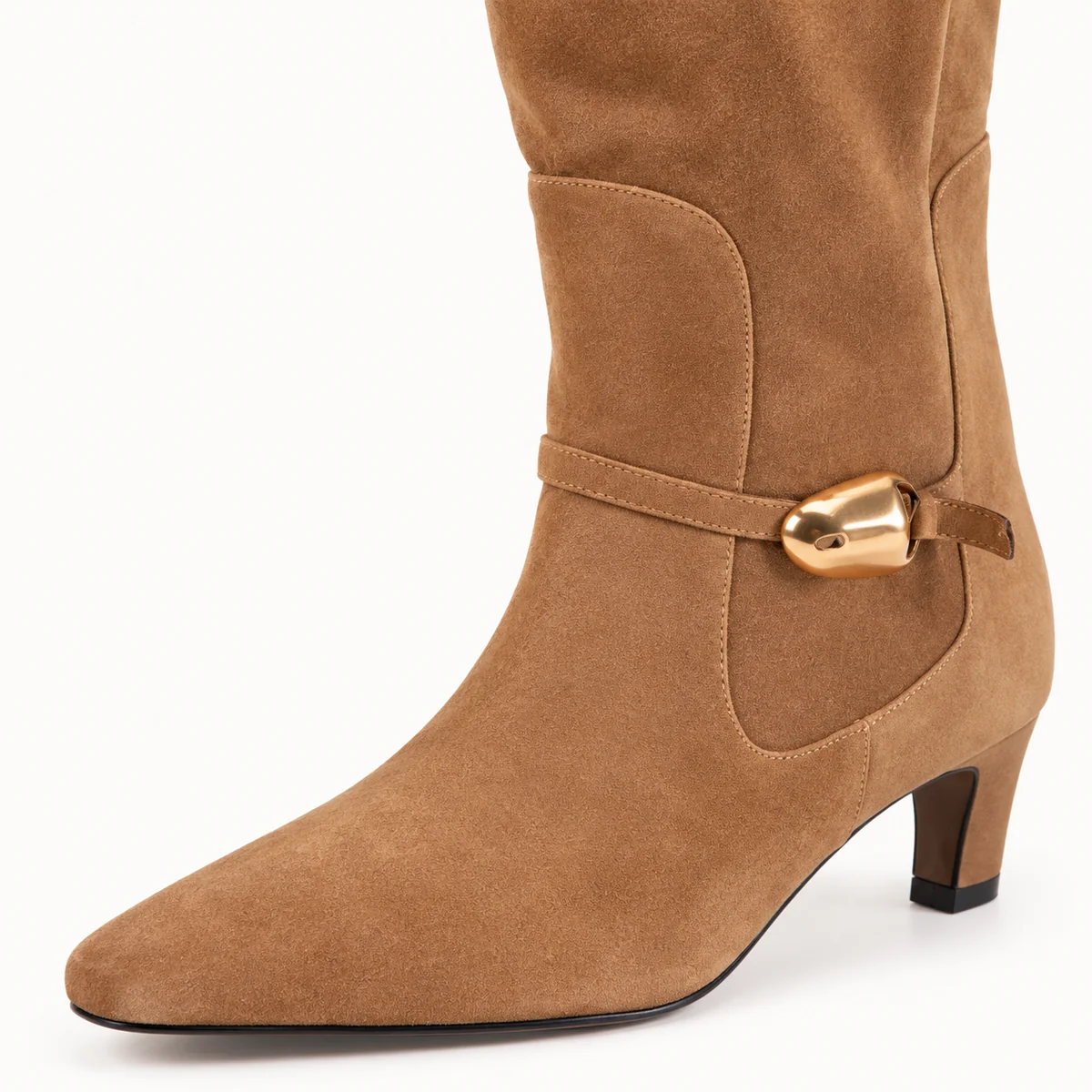 bottes femme marron clair en suedine a boucle lot18a detail
