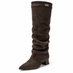 Bottes femme marron en suédine avec boucle élégante