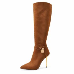 bottes femme marron en suedine a cadenas et talon fin lot18a vue principale
