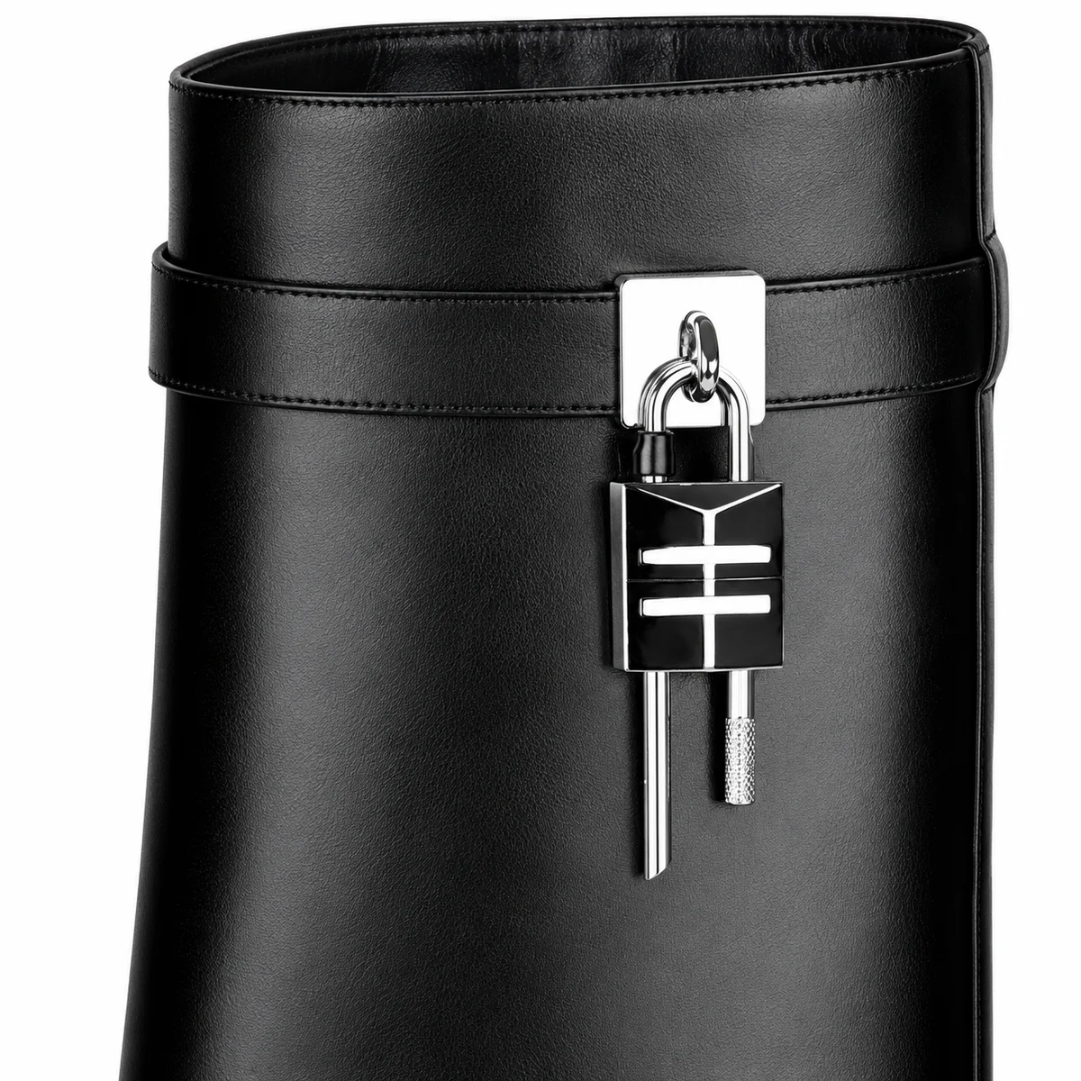 Bottes femme noires à grand revers et boucle argentée – Image 4