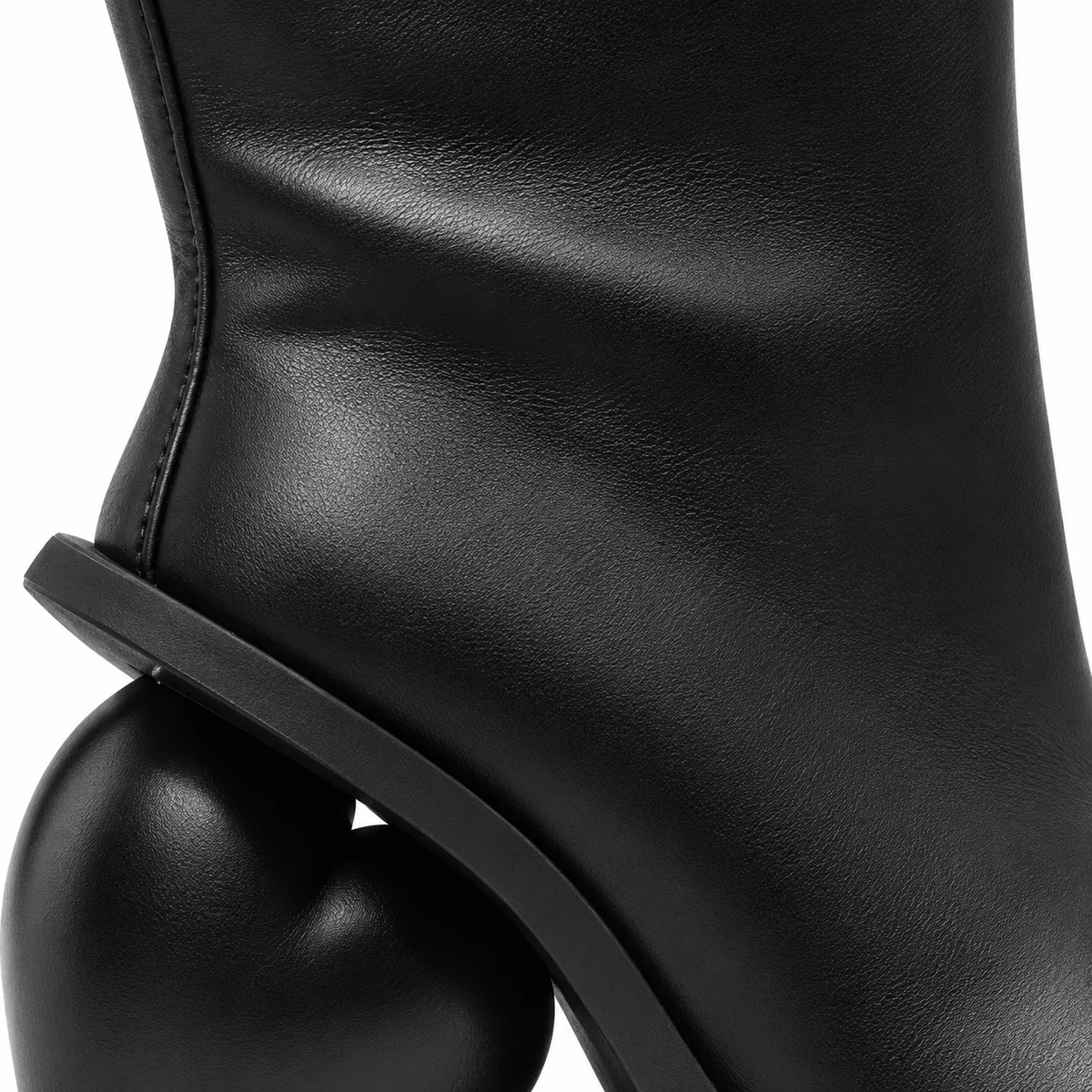 Bottes femme noires à talon cœur et bout carré – Image 4