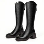 Bottes femme noires fourrées à bout carré et talon bas pour hiver
