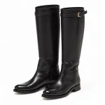 Bottes noires pour femme avec fourrure au col élégantes
