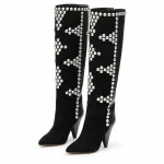 Bottes femme noires hautes à rivets décoratifs