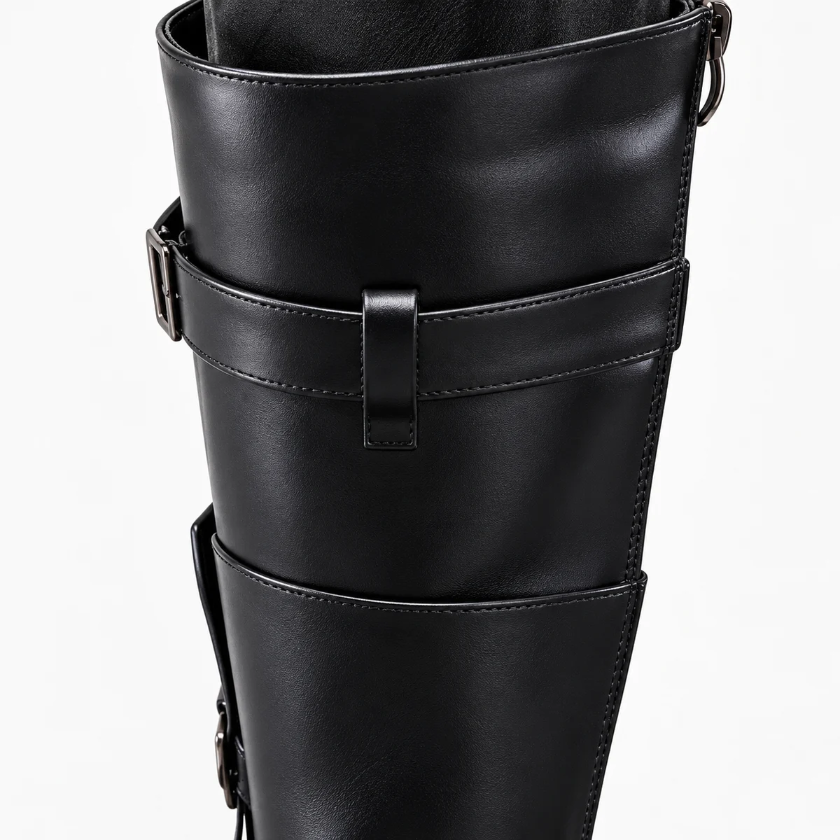 Chaussures hautes homme en noir avec détails en cuir et style moderne