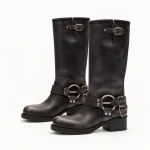 Bottes motardes femme noires à brides et anneau avec semelle robuste