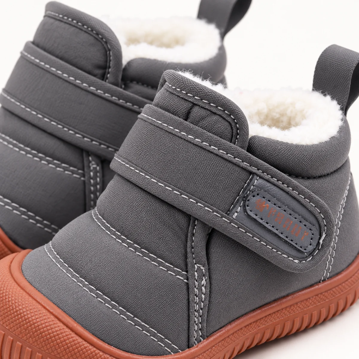 bottines bebe grises fourrees a scratc 44544 10a detail