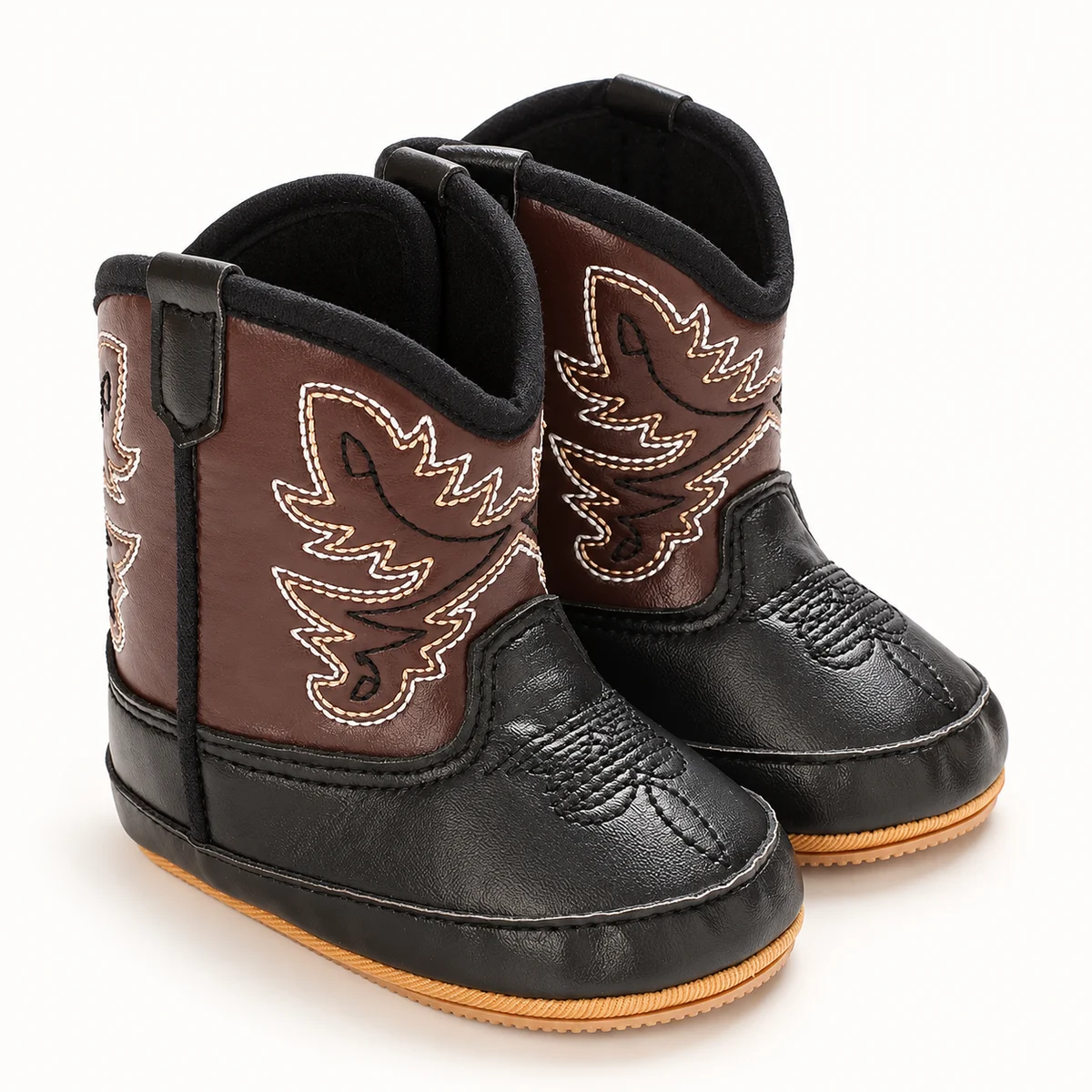 Bottes bébé noires avec broderies western élégantes