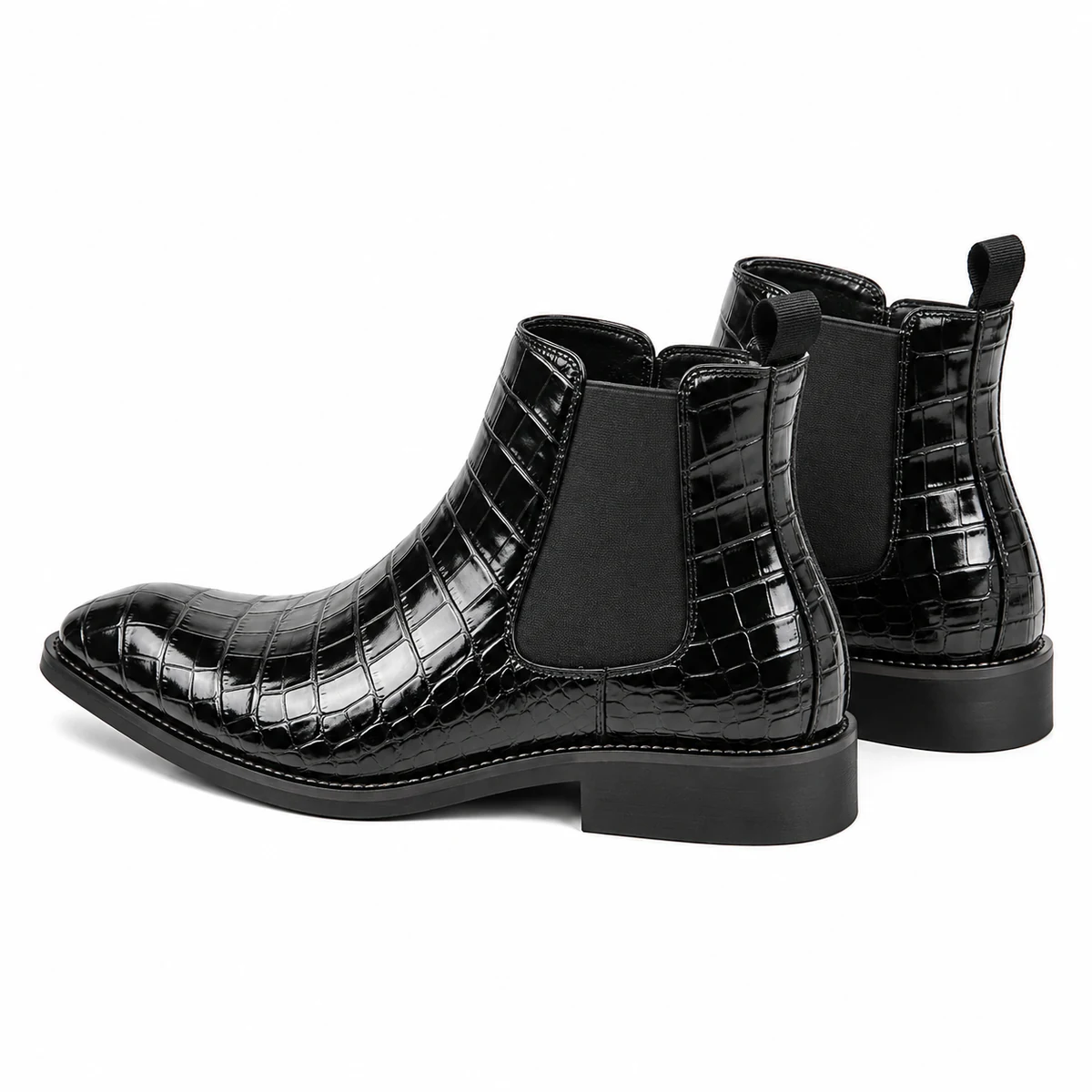 Vue de face des bottines Chelsea homme noires effet crocodile style sophistiqué
