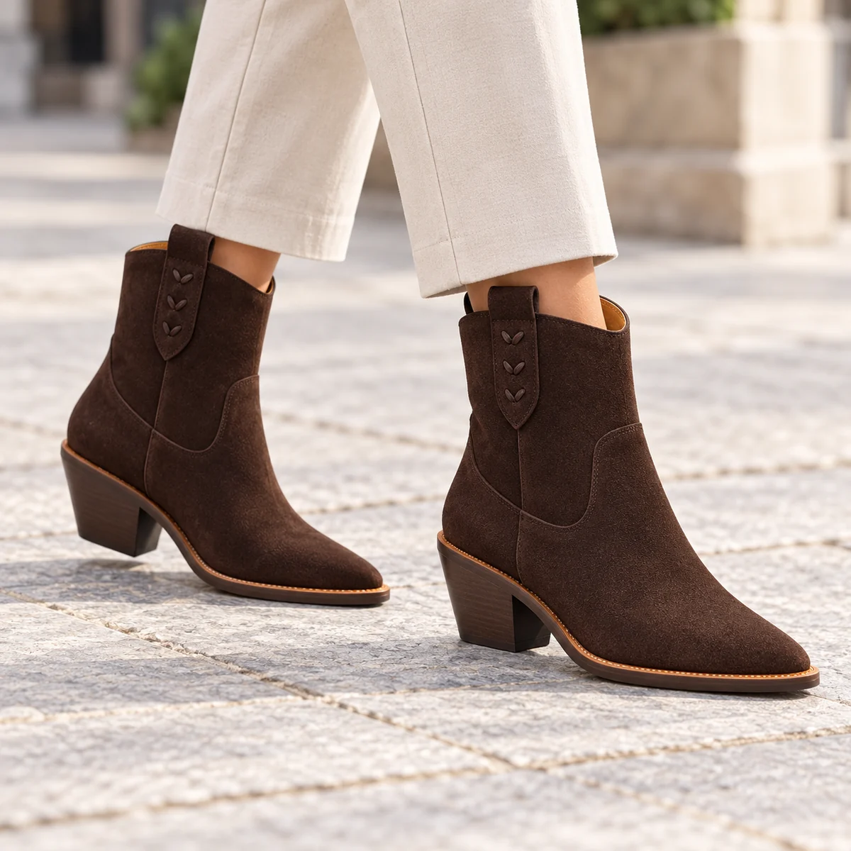 Chaussures cowboy femme marron veloutées à lacets latéraux pour looks tendance
