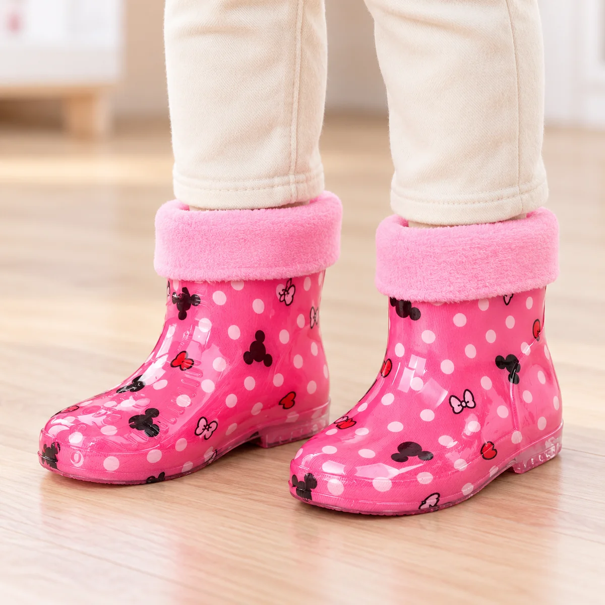 bottines de pluie enfant roses a pois 44394 13a porte
