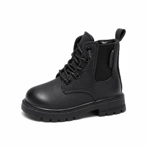Bottines noires pour enfant avec lacets et empiècement latéral en cuir