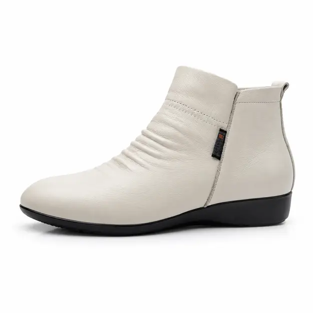 bottines femme beiges fourrees et compensees vue de profil sur fond blanc 45071