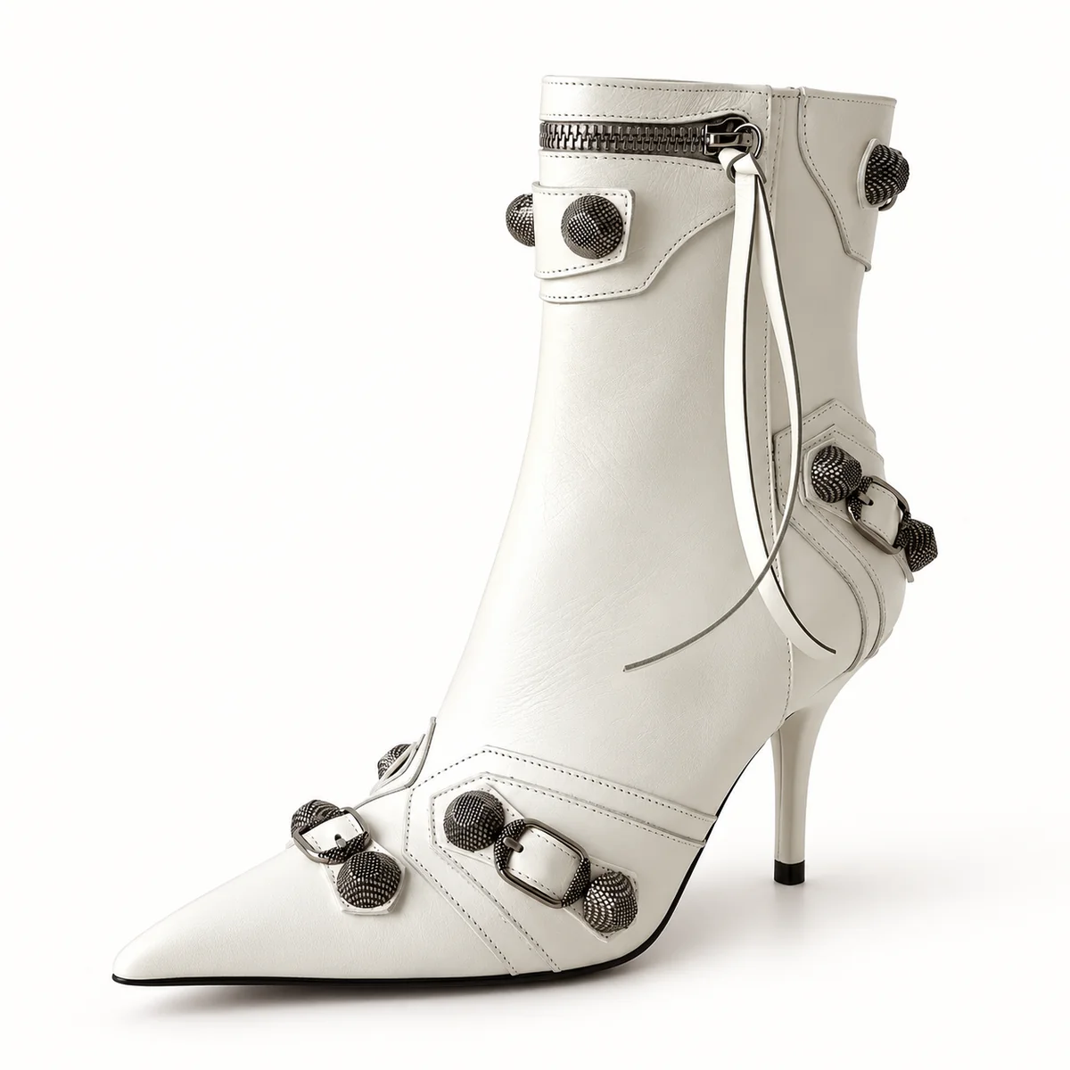 Bottines femmes blanches à rivets et talon aiguille élégantes