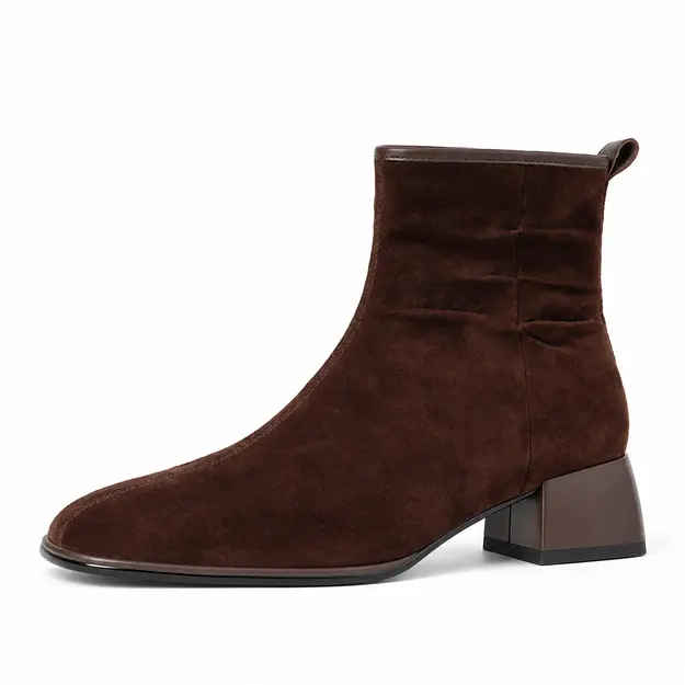 bottines femme en daim a talon carre marron non fourre vue de profil sur fond blanc 45101