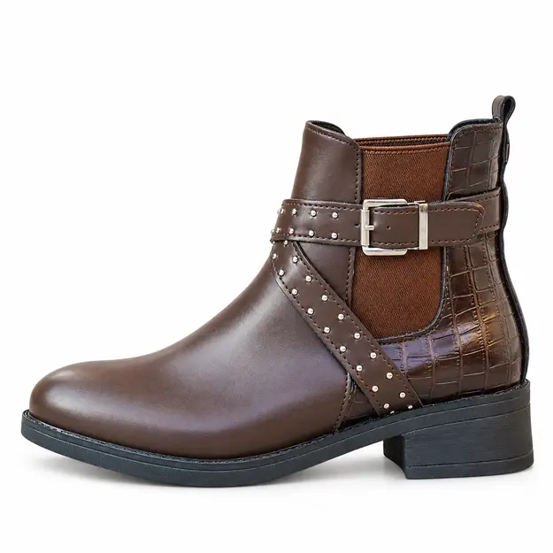 bottines femme marron a boucles et clous vue de profil sur fond blanc 45050