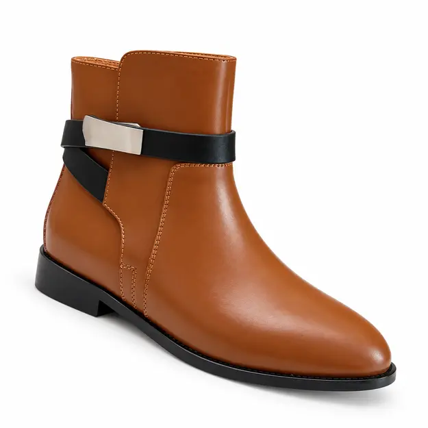 bottines femme marron a bride noire contrastante vue de trois quarts sur fond blanc 45048