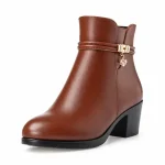 bottines femme marron a talon et doublure textile vue de trois quarts sur fond blanc 45047