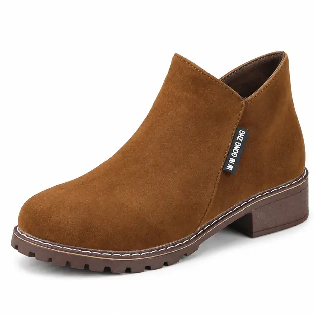 bottines femme marron a zip et finition mate vue de trois quarts sur fond blanc 44742
