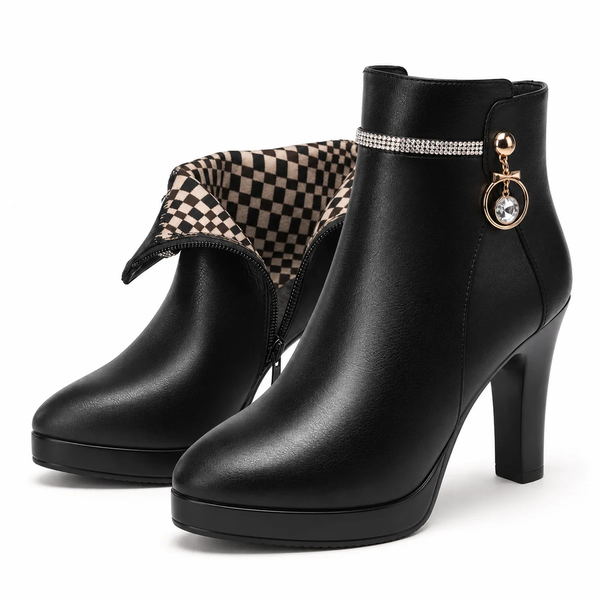 Bottines femme noires élégantes avec bijou et haut talon
