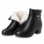 Bottines femme noires à doublure claire et talon carré en cuir élégant