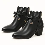 Bottines femme noires à lacets ruban et talon carré en cuir élégantes