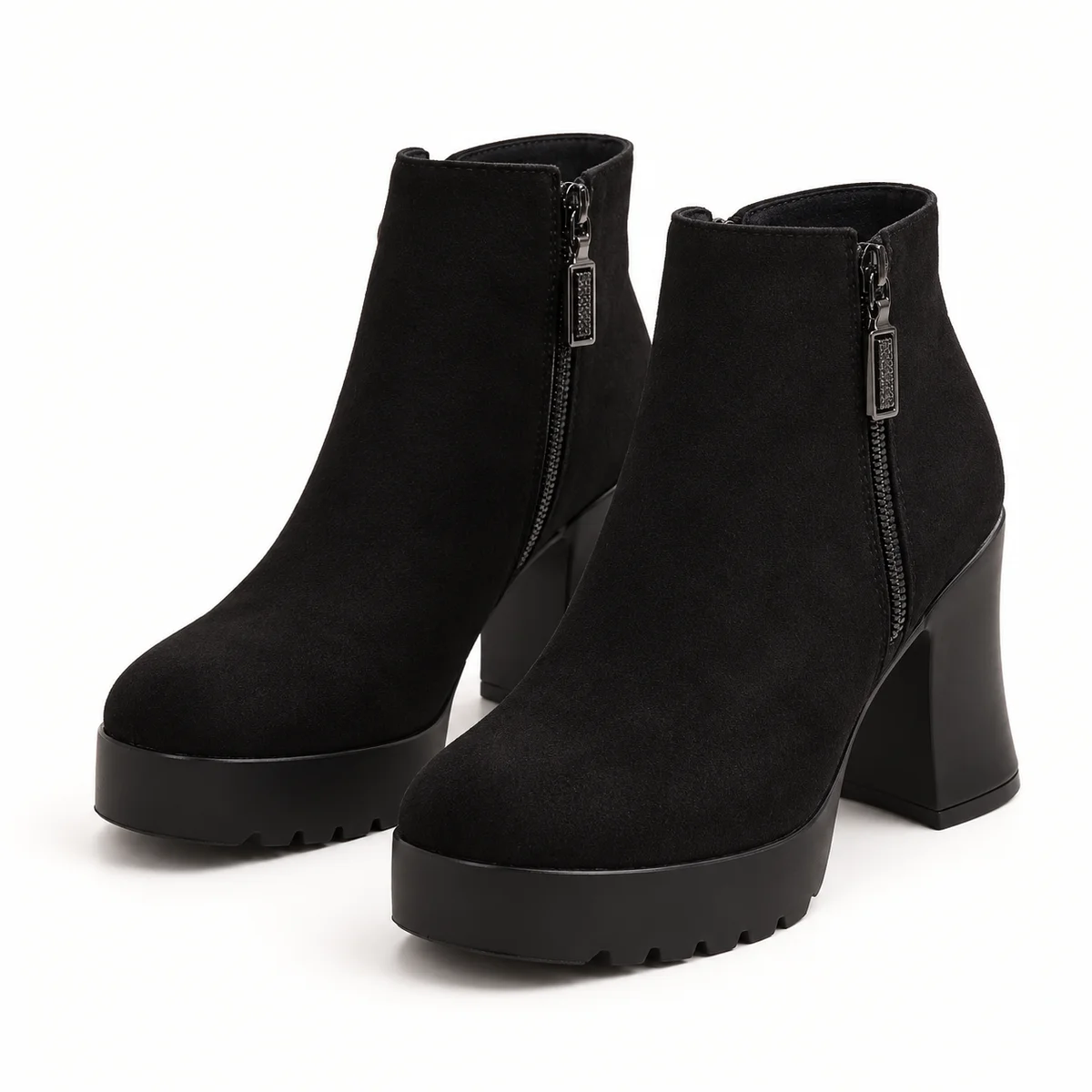 Bottines femme noires à plateforme avec talon carré élégantes et modernes