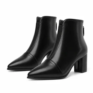 Bottines femme noires à talon carré avec couture centrale élégante