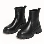 Bottines femmes noires à zip avant avec semelle crantée élégantes