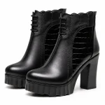 Bottines femme noires fourrées à plateforme crantée pour hiver tendance