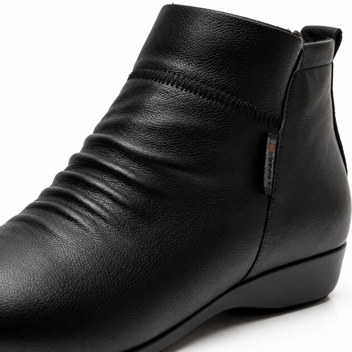 Chaussures hiver femme en cuir noir avec semelle compensée