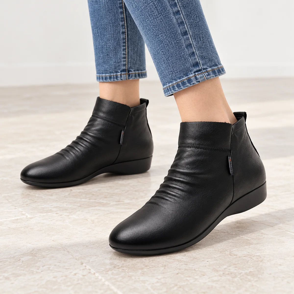 Chaussures femme noires avec doublure chaude et talon compensé