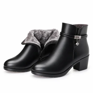 Bottines femme noires fourrées à talon avec bride fine en cuir