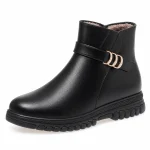 Bottines femme noires fourrées avec zip et anneaux décoratifs