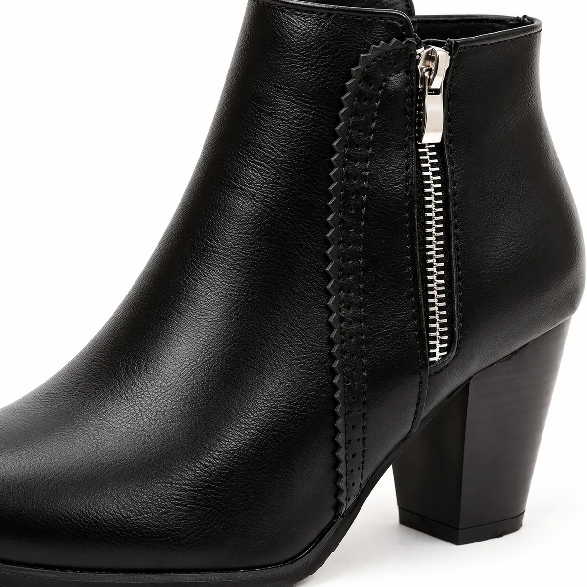 Chaussures pointues noires pour femmes avec zip et design moderne