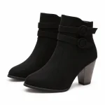 Bottines femme noires rétro à brides et talon carré en cuir élégant