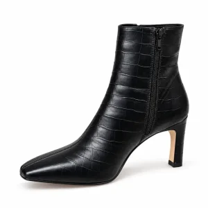 bottines femme noires texturees a talon fin vue de trois quarts sur fond blanc 45056