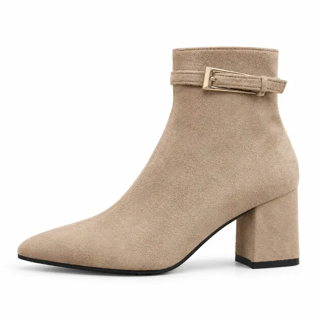 bottines femme taupe clair pointues a talon carre vue de profil sur fond blanc 45062