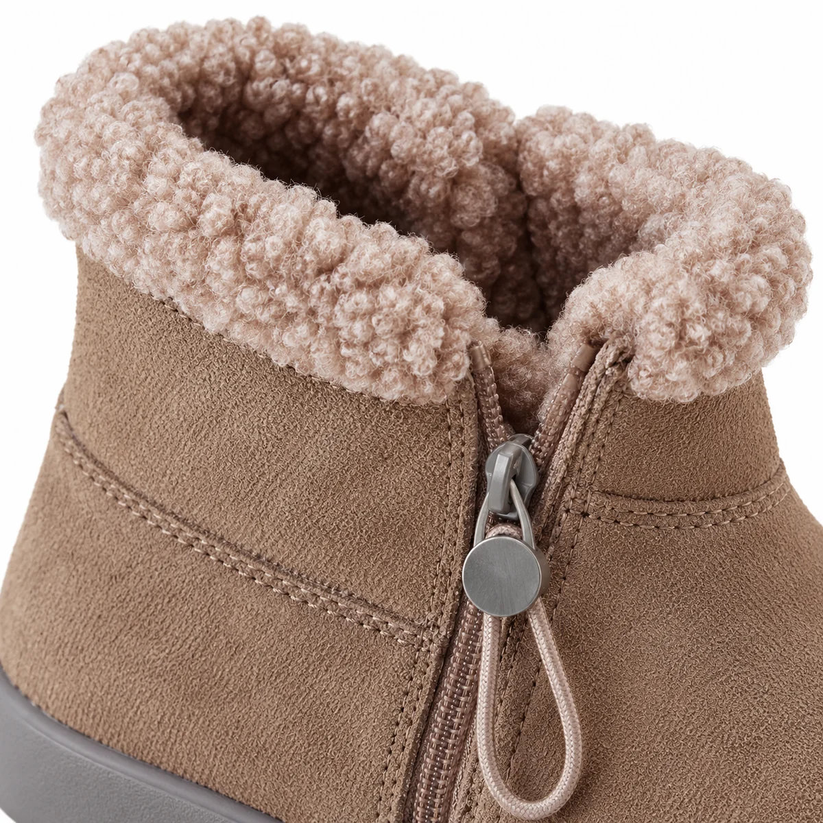 Vue latérale des bottines pour fille en taupe avec col pelucheux et zip